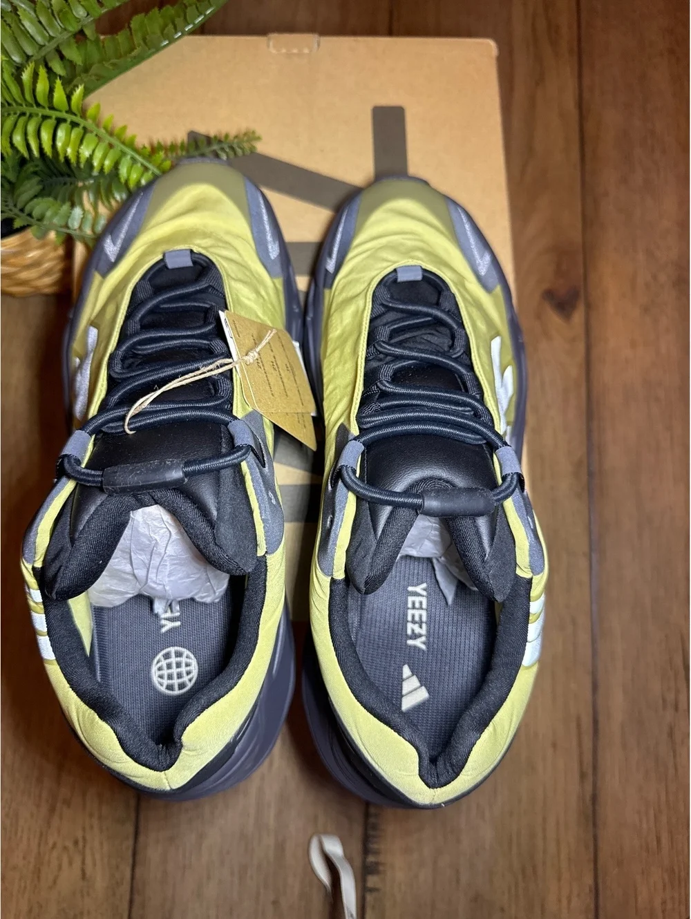 Adidas Yeezy 700 MNVN Resin GW9525 Men’s Size 10.5 | Brand New with Box